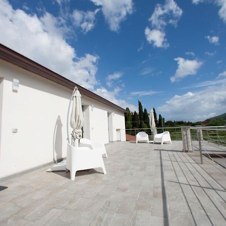 Dolce Dormire Suite Arcola Bagian luar foto