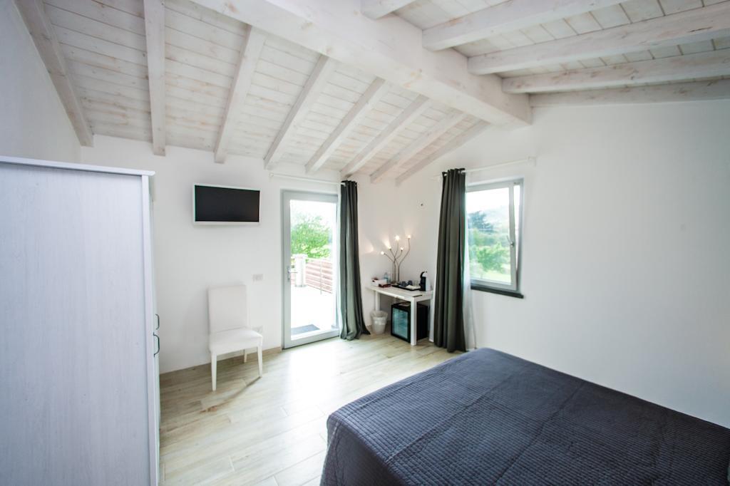 Dolce Dormire Suite Arcola Bagian luar foto